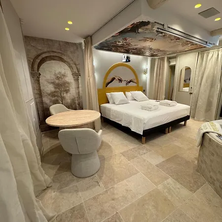 Les Thermes Romains De *